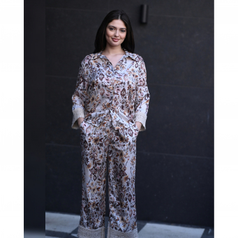 Women's Fashion