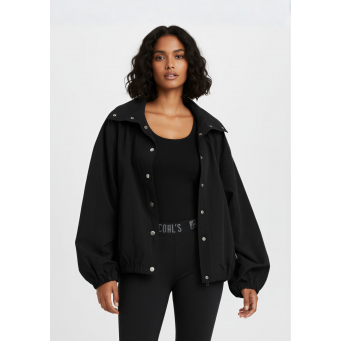 Xhaketa  sportive p&euml;r femra