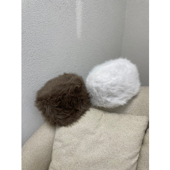 Kapele  p&euml;r femra