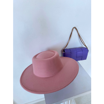 Kapele  p&euml;r femra