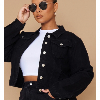 Xhaketa p&euml;r femra